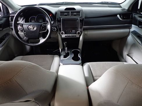 Used 2012 Toyota Camry XLE FWD image 35