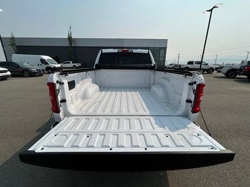 Used 2025 RAM 1500 Big Horn AWD/4WD image 13