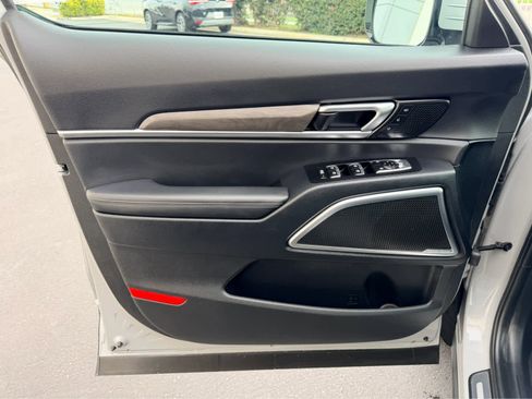 Used 2024 Kia Telluride SX Prestige X-Line image 12