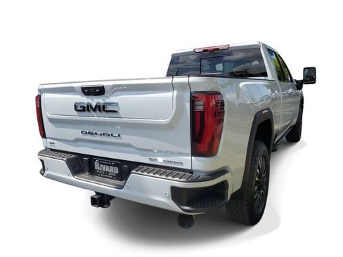 Used 2026 GMC Sierra 2500 Denali Ultimate AWD/4WD image 4