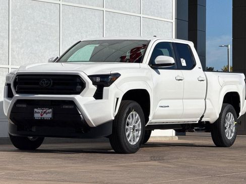 New 2026 Toyota Tacoma SR5 image 8
