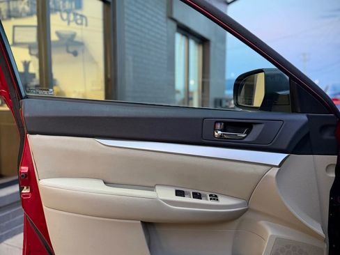 Used 2011 Subaru Outback 2.5i Premium w/ All-Weather Pkg image 7