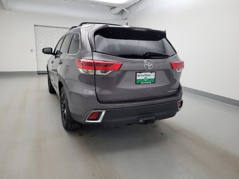 Used 2018 Toyota Highlander Limited Platinum w/ Carpet Mat Package (TMS) image 6