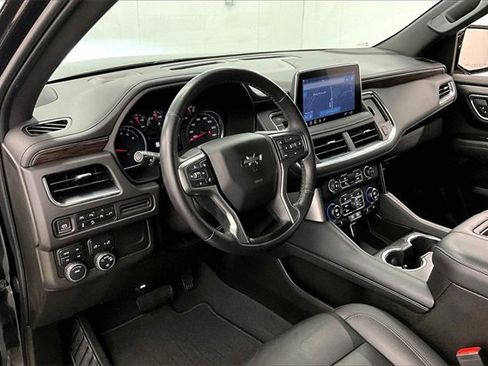 Used 2021 Chevrolet Tahoe Z71 w/ Luxury Package image 12