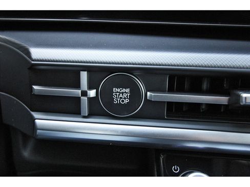 Certified 2026 Hyundai Santa Fe SEL FWD image 29