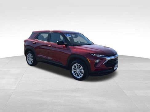 Certified 2024 Chevrolet TrailBlazer LS image 2