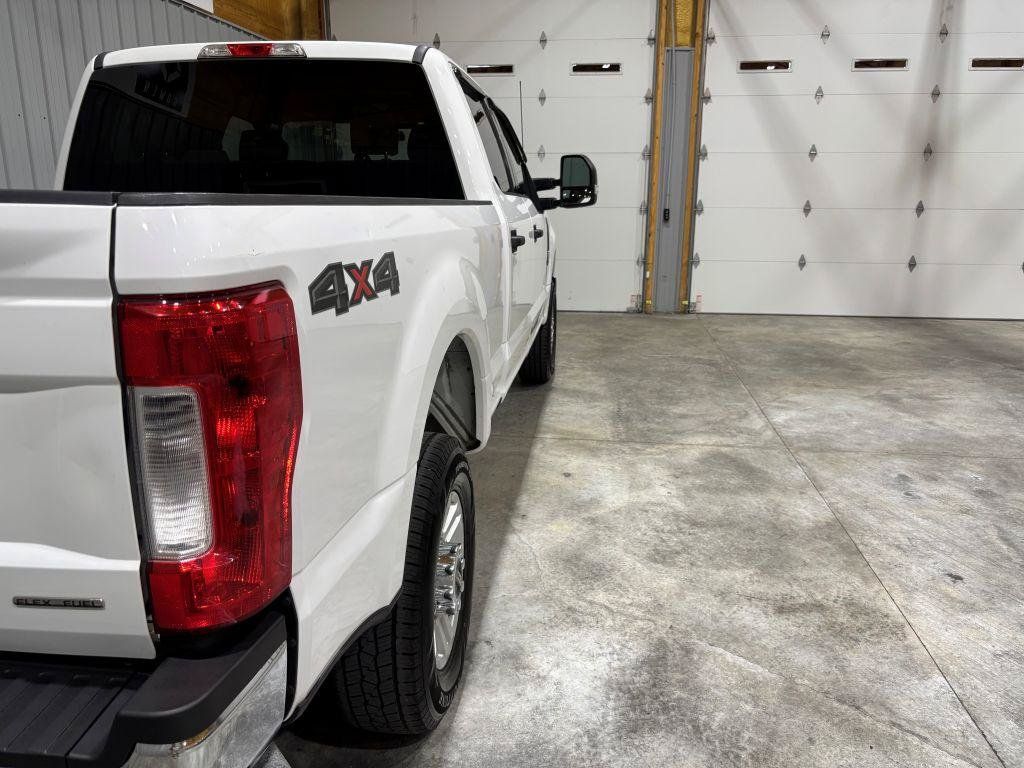 Used 2017 Ford F250 XLT w/ XLT Value Package AWD/4WD image 10