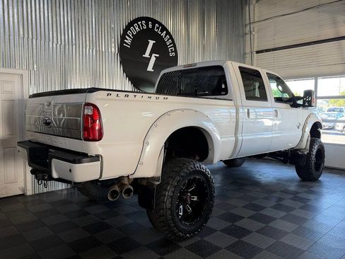 Used 2016 Ford F350 Platinum w/ Platinum Package AWD/4WD image 3