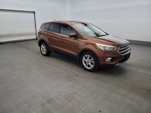 Used 2017 Ford Escape SE w/ SE Cold Weather Package FWD image 11