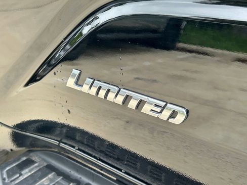Used 2026 Toyota 4Runner Limited AWD/4WD image 16