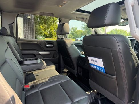 Used 2018 Chevrolet Silverado 1500 LTZ Z71 w/ LTZ Plus Package AWD/4WD image 27