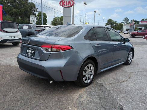 Used 2023 Toyota Corolla LE FWD image 5