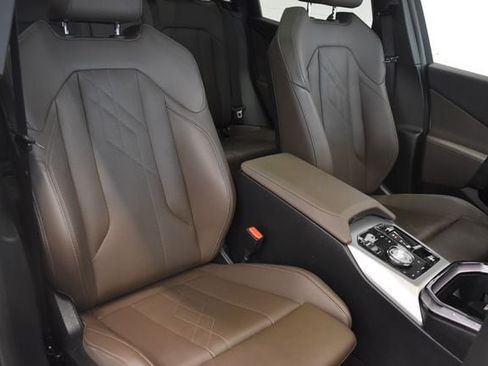Used 2025 BMW X3 xDrive30i AWD/4WD image 6