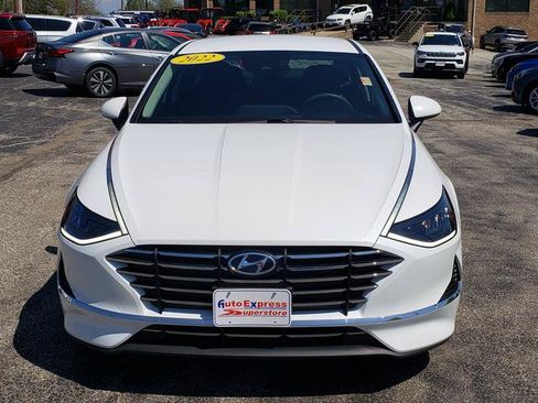 Used 2022 Hyundai Sonata SE FWD image 2