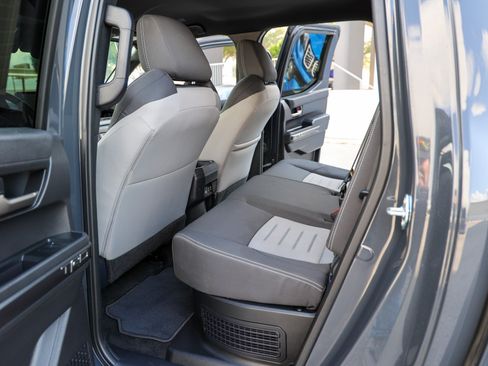 Certified 2025 Toyota Tacoma TRD Off-Road w/ TRD Off Road Upgrade Package AWD/4WD image 38