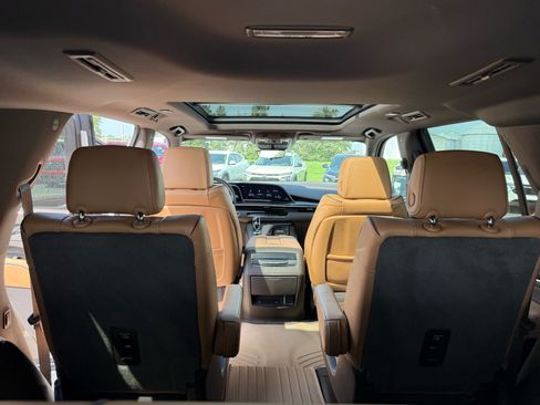 Used 2023 Cadillac Escalade Premium Luxury AWD/4WD image 20