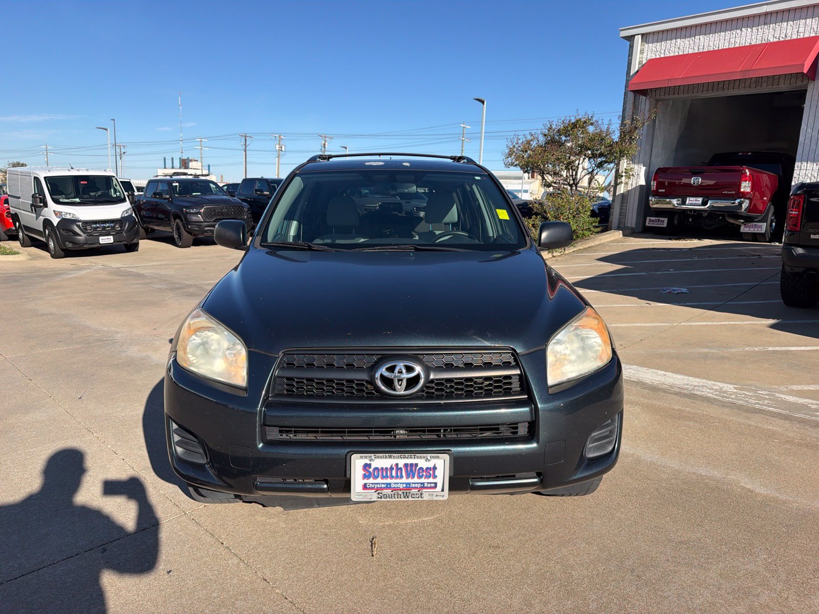 Used 2011 Toyota RAV4 4WD w/ Upgrade Value Pkg image 2