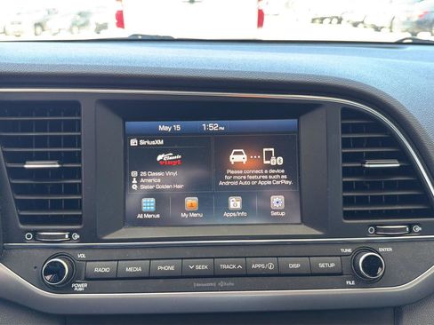 Used 2018 Hyundai Elantra SEL FWD image 11