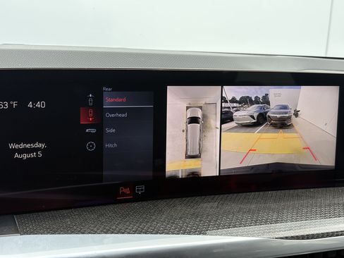 Certified 2025 Cadillac Escalade ESV V AWD/4WD image 26