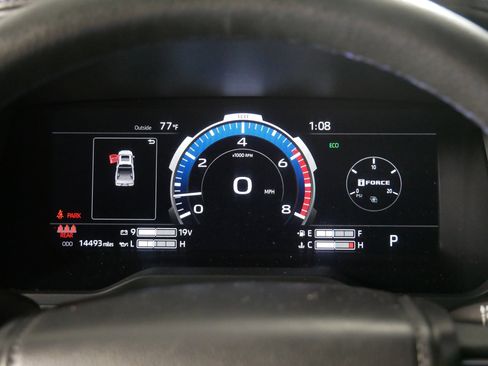 Used 2025 Toyota Tundra Platinum AWD/4WD image 21