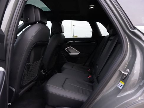 Used 2022 Audi Q3 2.0T Premium Plus image 19