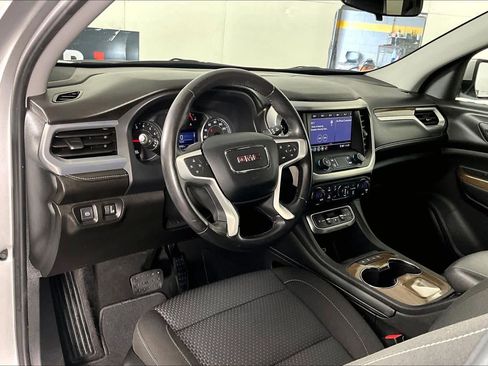 Used 2020 GMC Acadia SLE FWD image 17
