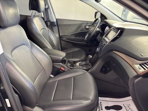 Used 2018 Hyundai Santa Fe Sport FWD image 24