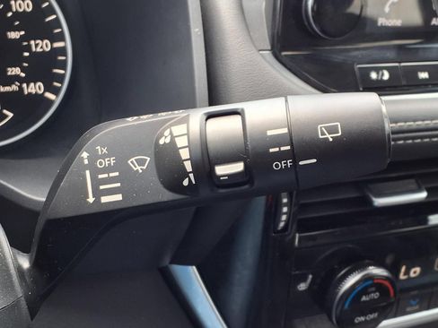 Used 2023 Nissan Rogue SL w/ SL Premium Package FWD image 23