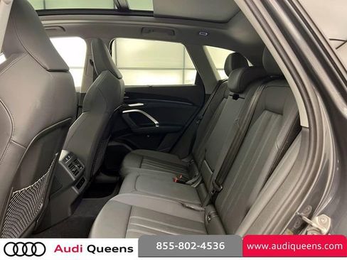 Used 2025 Audi Q5 Premium Plus w/ Premium Plus AWD/4WD image 12
