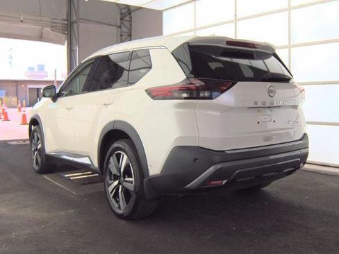 Used 2023 Nissan Rogue SL w/ SL Premium Package AWD/4WD image 3