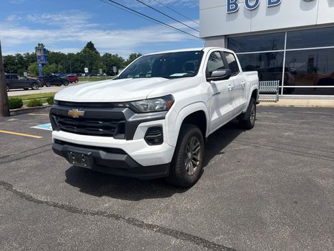 Used 2024 Chevrolet Colorado LT w/ LT Convenience Package AWD/4WD image 1