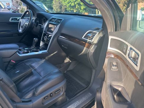 Used 2011 Ford Explorer Limited w/ 301A Rapid Spec Order Code AWD/4WD image 14