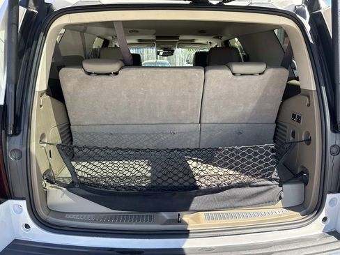 Used 2019 Chevrolet Tahoe Premier RWD image 8