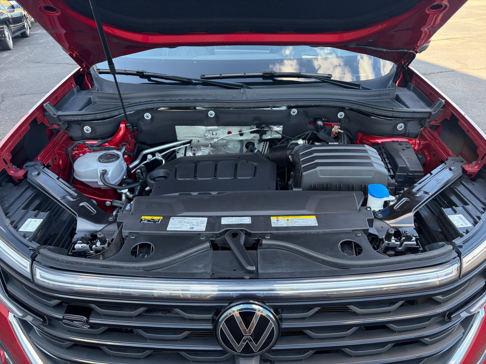 Certified 2024 Volkswagen Atlas SEL Premium R-Line AWD/4WD image 21
