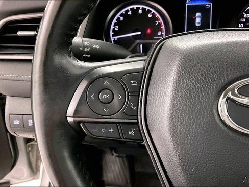Used 2023 Toyota Camry SE FWD image 10