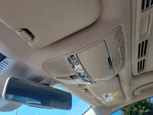 Used 2020 Mercedes-Benz E 350 Sedan image 29