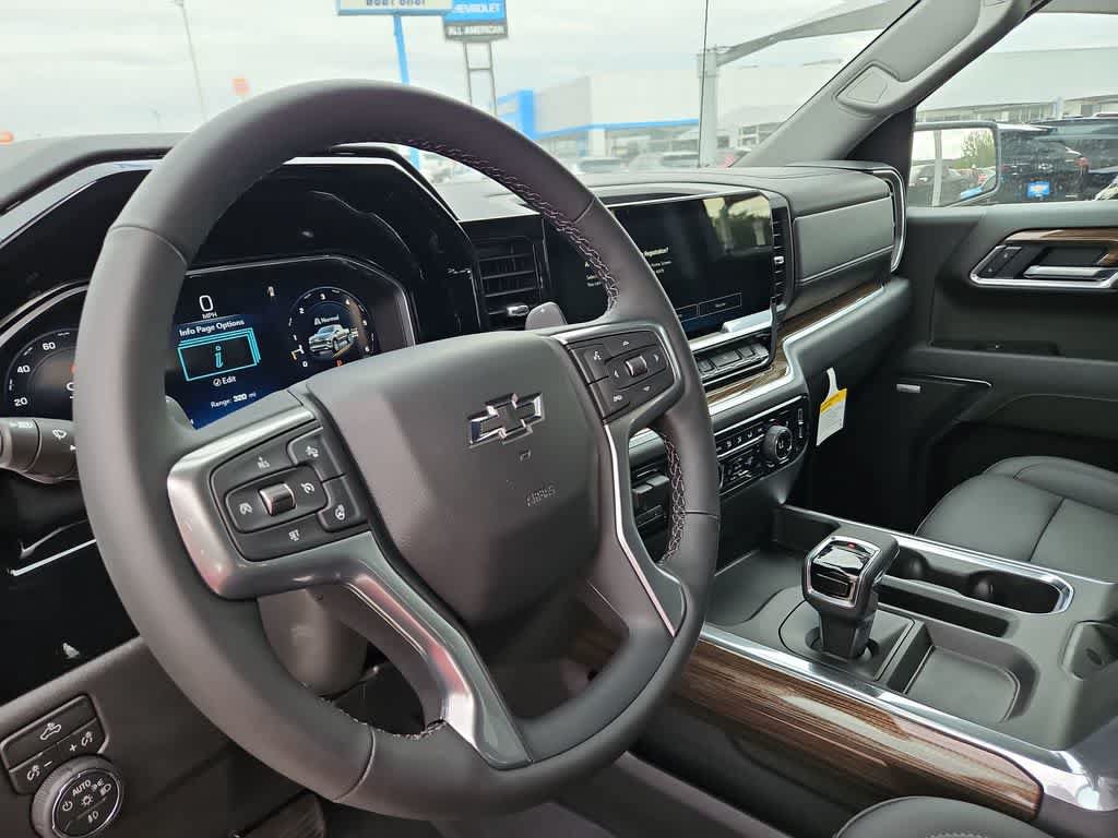New 2026 Chevrolet Silverado 1500 RST w/ Dark Appearance Package AWD/4WD image 10