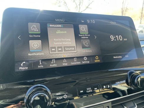 Used 2023 Nissan Armada S image 21