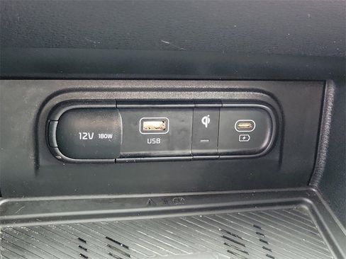 Used 2023 Kia Sportage X-Line image 12