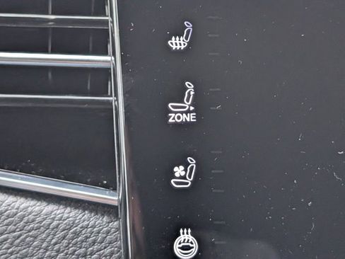 Used 2022 Jeep Wagoneer Series III image 20