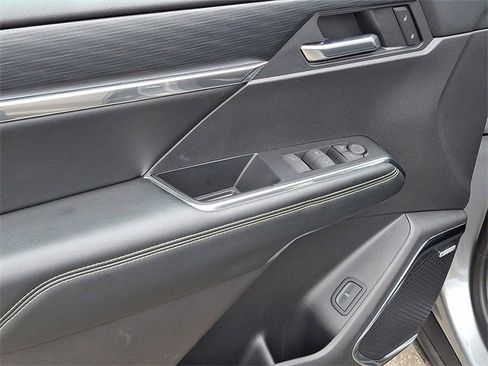 Certified 2025 GMC Acadia Elevation image 12