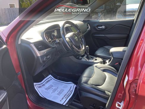 Used 2016 Jeep Cherokee Limited AWD/4WD image 10