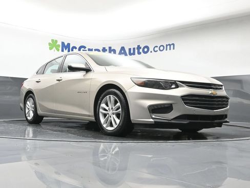 Used 2016 Chevrolet Malibu LT w/ Driver Confidence Package FWD image 25