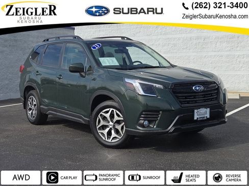 Used 2023 Subaru Forester Premium image 1
