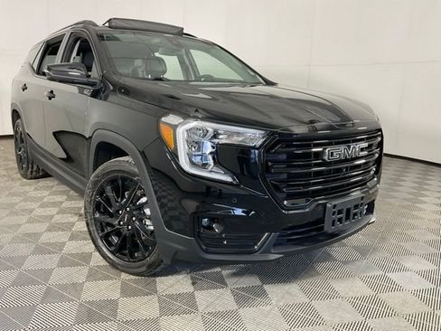 Used 2023 GMC Terrain SLT w/ Tech Package image 48