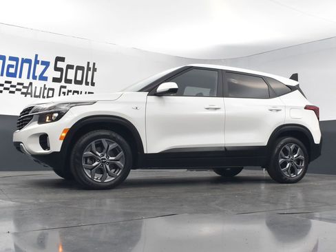 Certified 2025 Kia Seltos LX image 18