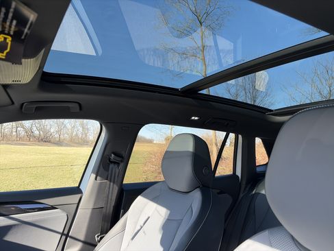 New 2026 Volkswagen Tiguan SE R-Line image 15