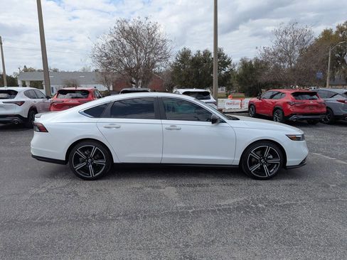 Used 2025 Honda Accord Sport image 3