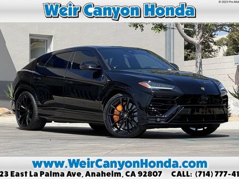 Used 2020 Lamborghini Urus AWD/4WD image 1