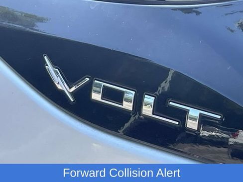 Used 2017 Chevrolet Volt Premier w/ Driver Confidence II Package FWD image 11